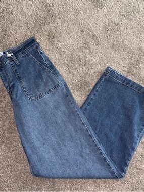 Celebrity Pink Straight-Leg Denim Jeans in Blue